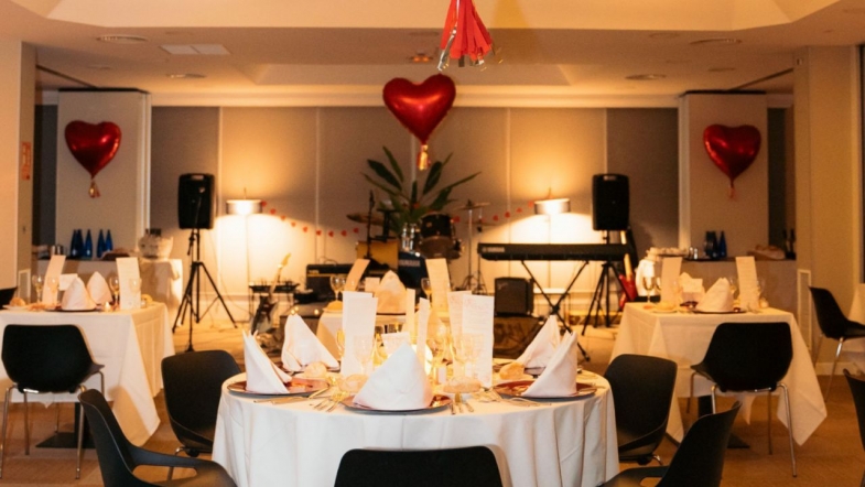 El hotel 1881 Madrid Ventas celebra San Valentín con una noche romántica de cena, ópera y baile