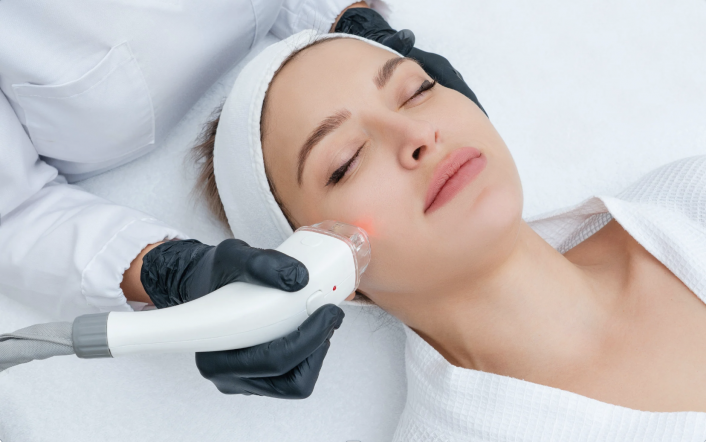 Dra. Ana Melero, jefa de la Unidad de Medicina Estética y Láser de Policlínica Gipuzkoa: 