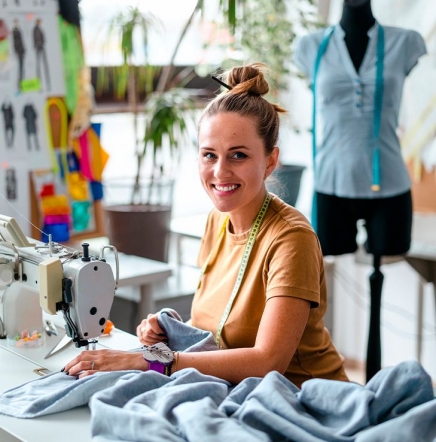 Formación Universitaria lanza su preparación online para obtener el Título Oficial de Técnico Superior en Patronaje y Mo