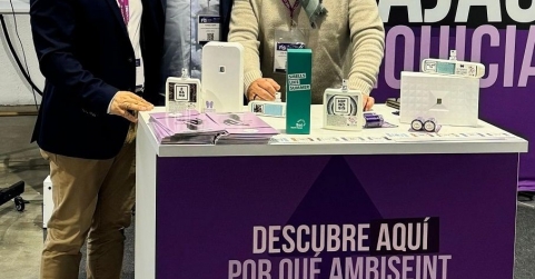 Ambiseint inspira el espíritu emprendedor en Franchise Innovation Summit 2025 con su aroma Emprendimiento