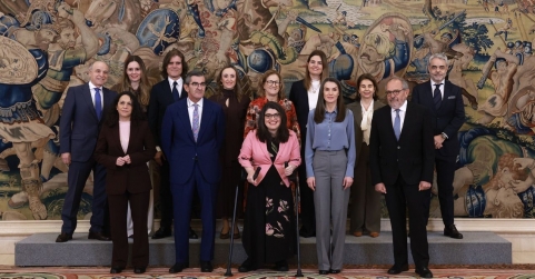Su Majestad la Reina Letizia recibe en audiencia a representantes de la Fundación Claudia Tecglen