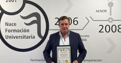 Ignacio Campoy Aguilar, Cum Laude por el Instituto Internacional de Estudios Globales para el Desarrollo Humano