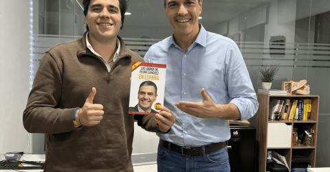 'Los logros de Pedro Sánchez', número 1 en libros de política en España y Top 15 en ventas nacionales, escrito por Jorge