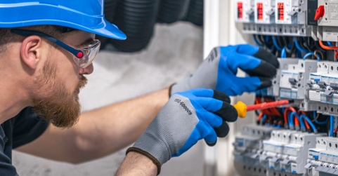 El rol de los electricistas en la seguridad diaria