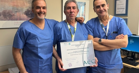Las Unidades de Pared Abdominal de dos hospitales andaluces logran la acreditación de la AEC