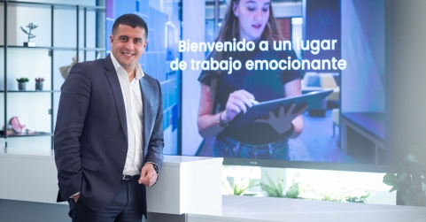 Konecta y CrewAI se unen para transformar las operaciones de CX con IA agéntica