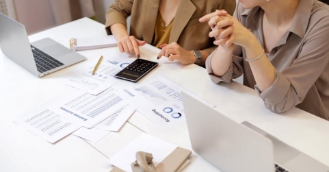 CREDIAHORA: las opiniones de los clientes y la importancia de la educación financiera autodirigida