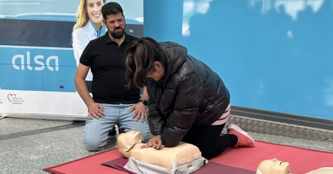 Alsa y Almas Industries organizan talleres gratuitos de reanimación en la Estación de León