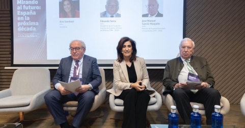 Expertos advierten de un deterioro institucional y reclaman reformas urgentes para evitar una 