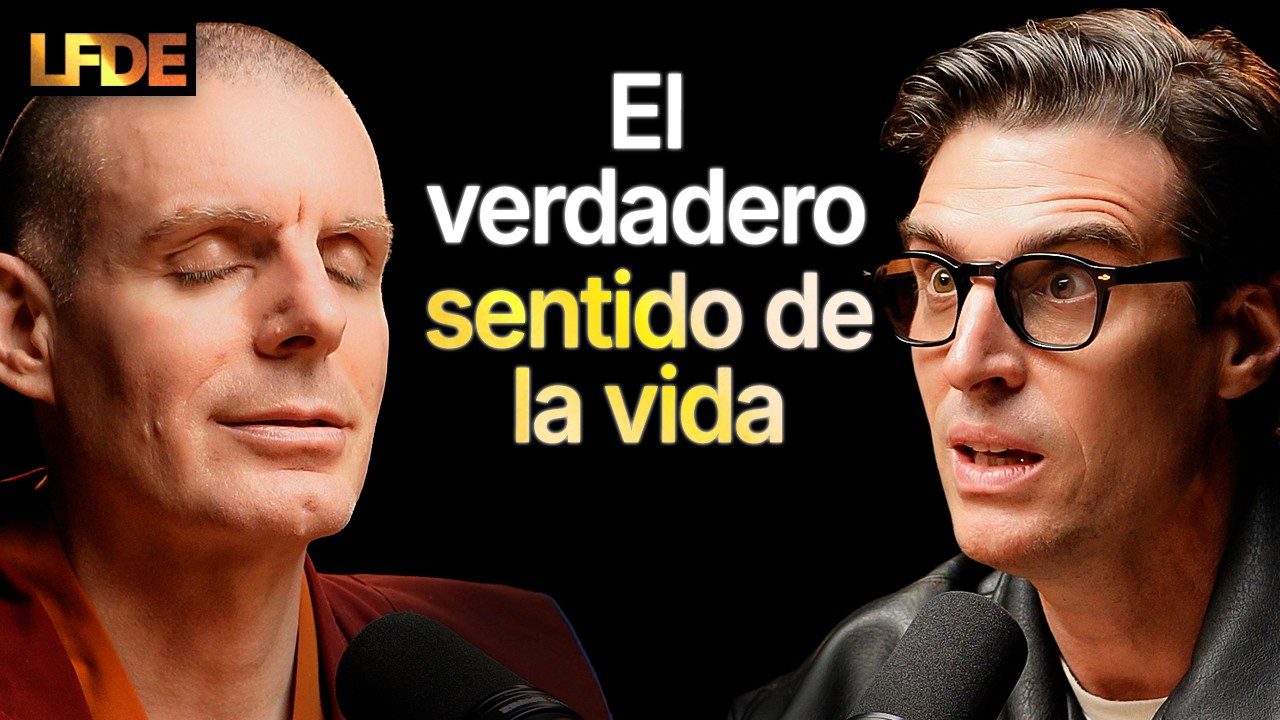 Las-claves-del-exito-explicadas-por-Dalai-Lama-en-sus-entrevistas | Diario-ABC.Com Two podcast hosts with microphones against a black background; the title 'El verdadero sentido de la vida' sits between them, with a logo in the top-left corner.